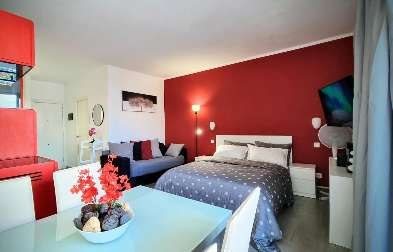 Stunning Studio With A Sea View And Pool, Paraiso Del Sur 1309 Адехе Екстериор снимка