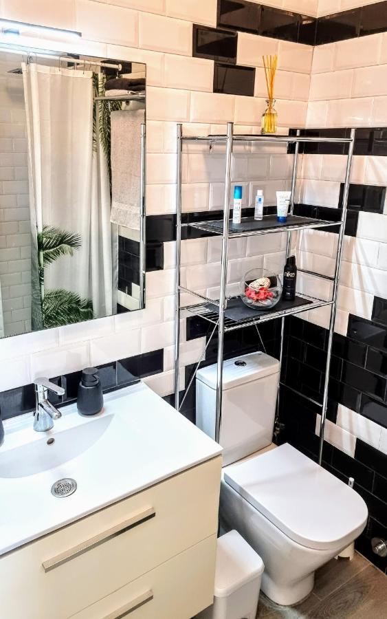 Stunning Studio With A Sea View And Pool, Paraiso Del Sur 1309 Адехе Екстериор снимка