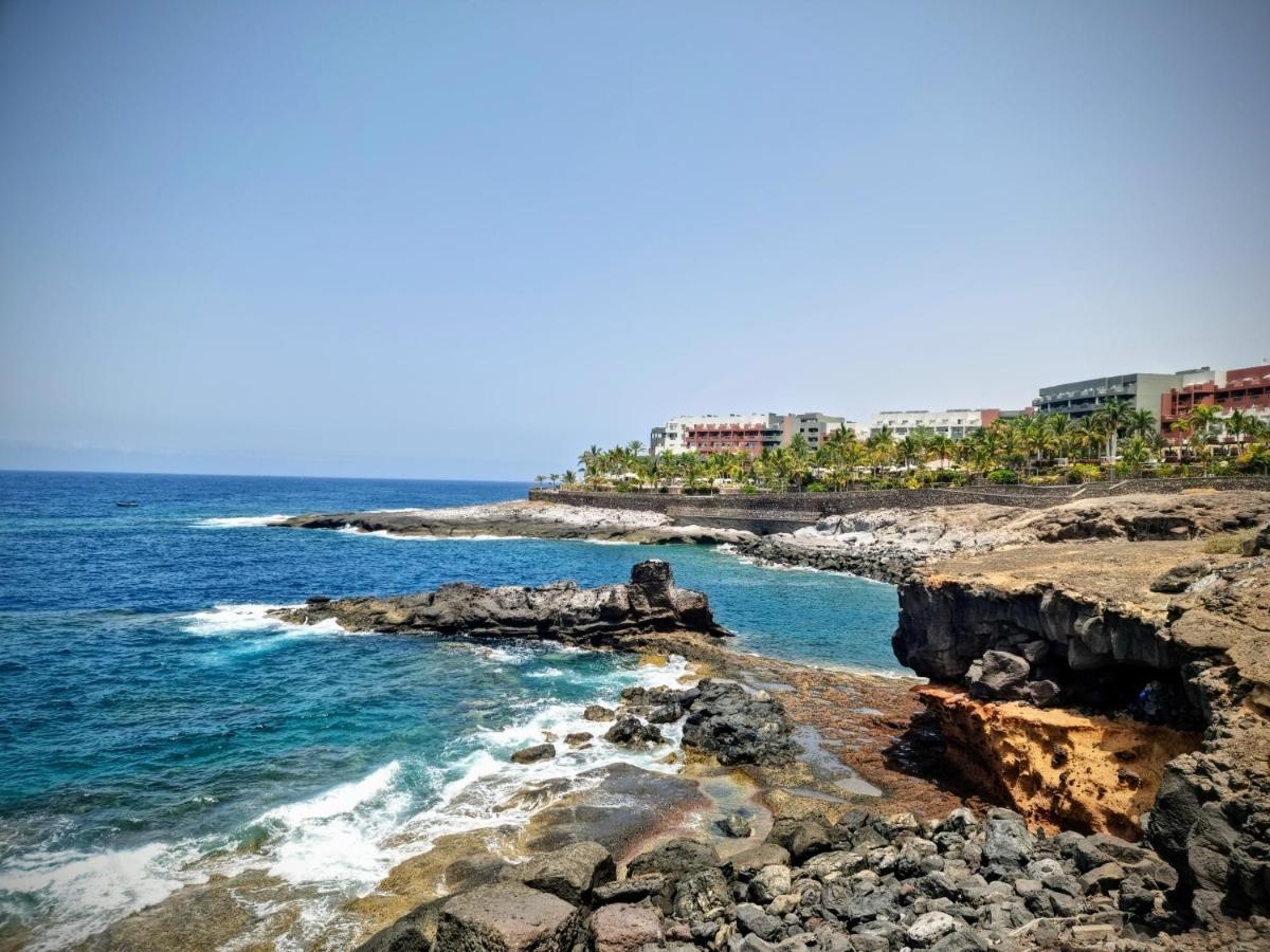 Stunning Studio With A Sea View And Pool, Paraiso Del Sur 1309 Адехе Екстериор снимка